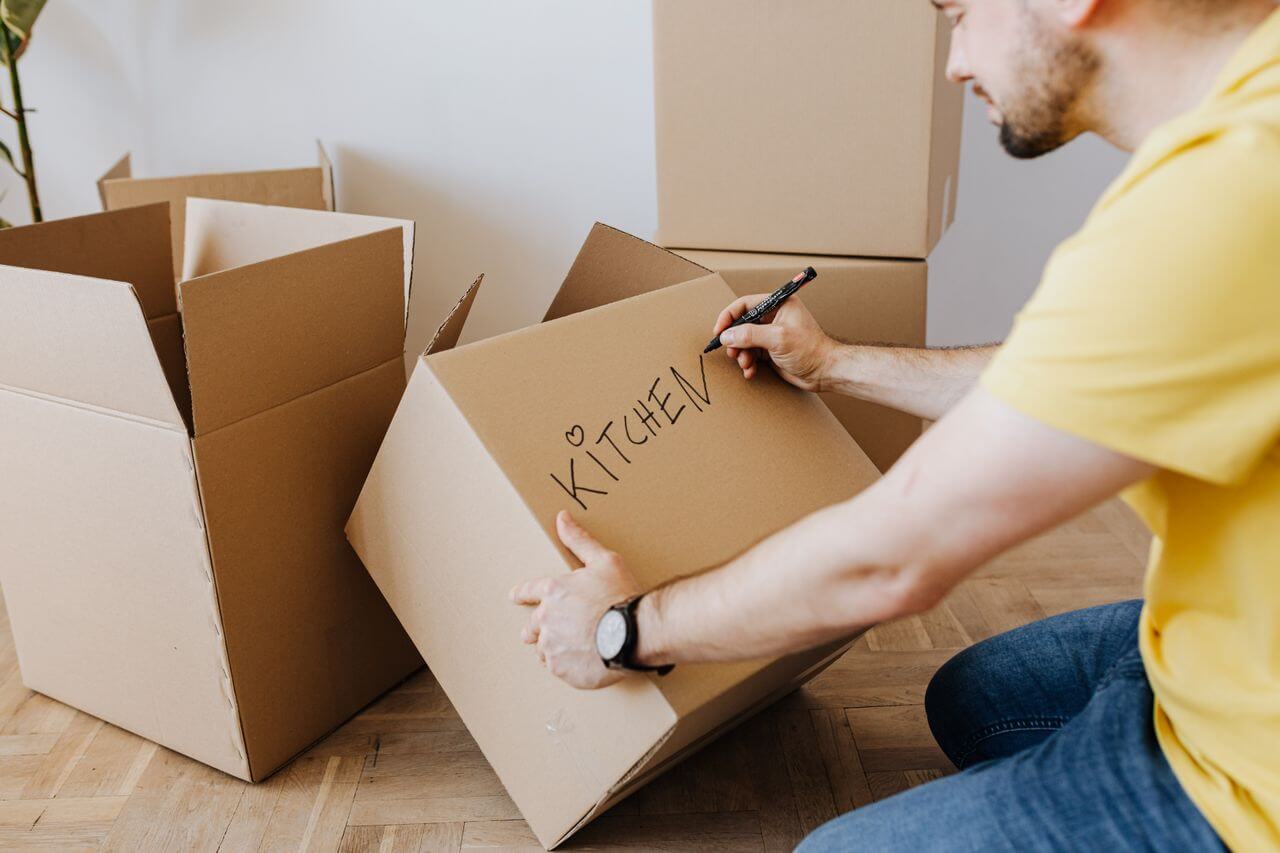 Specialized West Vancouver Moving Services